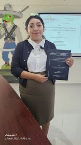 La Universidad Intercultural Maya de Quintana Roo felicita cordialmente a  la nueva Ingeniera en Tecnologías de Información y Comunicación, Estrella  Berenice Bermon Poot, por la aprobación unánime de su trabajo de titulación,