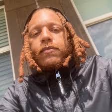 Damian Garrett's Instagram, Twitter & Facebook