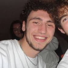 Aiden Fernandez's Instagram, Twitter & Facebook