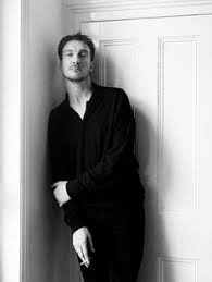 David thewlis was born david wheeler in 1963 in blackpool, lancashire, to maureen (thewlis) and alec raymond wheeler, and lived with his parents above their combination wallpaper and toy shop during his childhood. 14 David Thewlis Omg Ideas Lupin Harry Potter Harry Potter Cast Remus Lupin