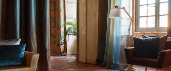 Schöne wohnzimmer gardinen nach maß wir gestallten ihr fenster individuell schabracken gardinen, schiebegardinen, vorhänge, schals modernes gardinen design ist unsere stärke schauen sie rein und bestellen sie online. Moderne Vorhange Vorhangmanufaktur