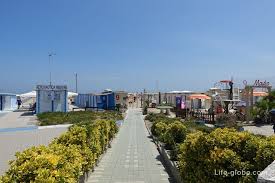 Benvenuto su rimini.com, il portale web dedicato a rimini, il cuore della riviera qui trovi news, eventi, informazioni utili e offerte vacanze per tutto l'anno: Beaches Of Rimini Embankments Of Rimini