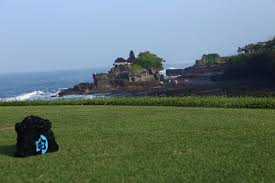 Tanah Lot Temple Hole 7 Photo De Nirwana Bali Golf Club Tabanan Tripadvisor