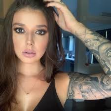 Mariah Wilkins's Instagram, Twitter & Facebook