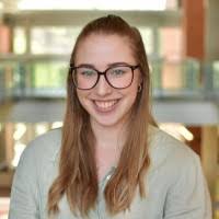 Nadia Hurst's Instagram, Twitter & Facebook