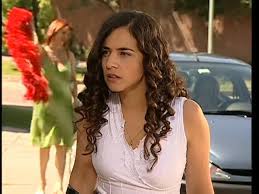 Javiera díaz de valdés (30 june 1981 in santiago) is a chilean actress best known for her role in the telenovela gatas y tuercas. Gatas Tuercas 2005