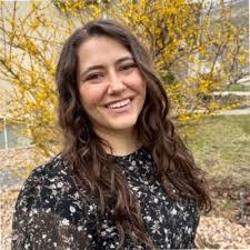 Allyson Irwin's Instagram, Twitter & Facebook