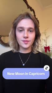 think of this New Moon in Capricorn as the moment we reach the next book in  the series of our lives