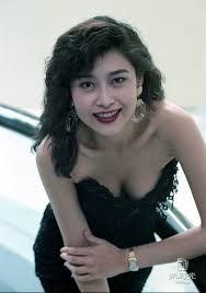 24歲大膽決定一夕爆紅！ 「葉玉卿」三級片成名轉型影視歌三棲| 報時光