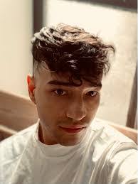 Alexander Espinosa's Instagram, Twitter & Facebook