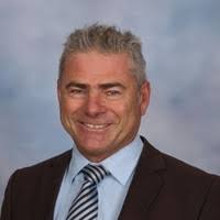 20+ perfiles de «Adrian Heim»