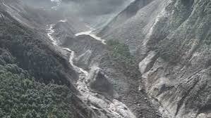 Hundreds dead and over 1,400 missing in Nepal amid fears of new flood | ITV News
