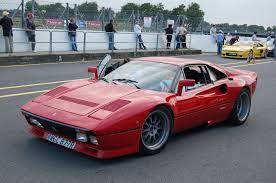 Red Ferrari 288 Gto And Yellow Venturi 400 Gt Ferrari 288 Gto Ferrari Ferrari Car