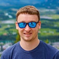 Cristina Macaraig's Instagram, Twitter & Facebook