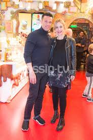 See more of λινα σακκα fan page on facebook. Kwstas Sommer Lina Sakka 3ana Mazi Meta Apo 18 Oloklhra Xronia Eikones Zwh Iefimerida Gr