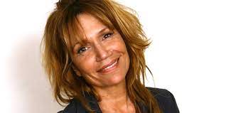 Clémentine Célarié - La biographie de Clémentine Célarié avec Gala.fr