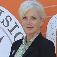 Roxie Hunter's Instagram, Twitter & Facebook