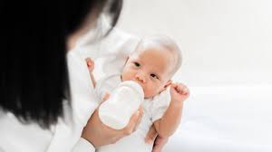 Namun begitu, berdasarkan kajian yang dilakukan oleh food development administration (fda), bayi yang minum susu soya mengandungi 5 kali ganda kandungan isoflavones di dalam darah. Bayi Bawah 6 Bulan Tak Boleh Minum Air Masak June 2021 Kelabmama Malaysia