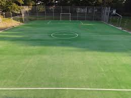Auf dem platz kann fussball, unihockey, handball, volleyball und. Vom Tennen Zum Multisportplatz Sportplatzwelt