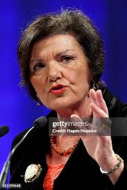 113 Anne Fowler Stock Photos, High-Res Pictures, and Images