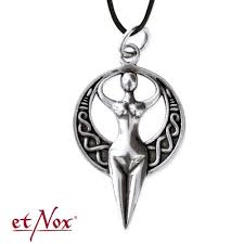 Gaia und die späteren in ihrer tradition orientieren sich an einer verantwortung im kleineren, an familie, sippe, freunden. Etnox Anhanger Gottin Gaia 925er Silber Gottinnen Mythologische Wesen Magic And Mystic Etnox Die Marke