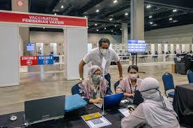 We don't like limiting visitors, but it helps reduce the risk of exposure to patients and staff. Putrajaya Ropes In Gp Clinics Private Hospitals To Push Covid 19 Programme To 40 000 Shots Daily Malaysia Malay Mail
