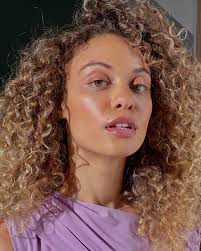 Iris Moreau (@irismoreaumakeup) • Instagram photos and videos