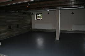 The garage is bozeman's premier burger, soup, and beer house. Pvc Garage Floor With Click System Of Tiles Pvc Flooring For The Garage Jager Plastik