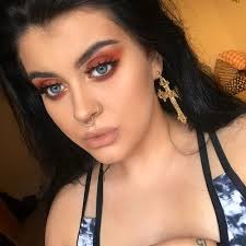 Faye Middleton Product specialist