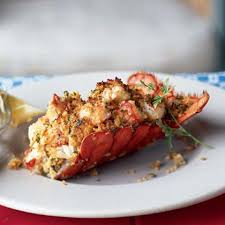 How much meat is in a hard shell lobster? Amount Of Meat In A 1 Pound Lobster Myrecipes