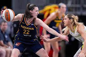 Indiana Fever's Caitlin Clark insane dribbling skills impress new head  coach Stephanie White | Marca