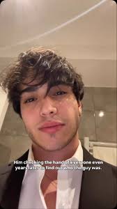 Teen with the fictional crush🧞‍♀️🧿| bookstagram