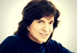 Camilo blanes cortés, conocido mundialmente por su nombre artístico camilo sesto, ha fallecido la madrugada del domingo 8 de septiembre tal y se nos fue camilo sesto, una de las voces más importantes de la música de españa y latinoamérica. Las Canciones Que Siempre Recordaremos De Camilo Sesto Cultura Mundiario