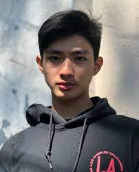 Maklum, dia kubuat jadi teman sparringku di kelas idiihh. Arachaa Araachann223 Profil Pinterest