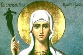 В центрі розташована діва марія, зліва від неї ганна з книгою в руках, з трьома своїми чоловіками позаду. Den Svyatoyi Anni Yak Pravilno Trimati Suvorij Pist V Ce Svyato Ukrayinski Novini