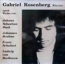 Gabriel Rosenberg spielt Werke von Bach, Brahms, Schubert & Beethoven:  Amazon.de: CDs & Vinyl
