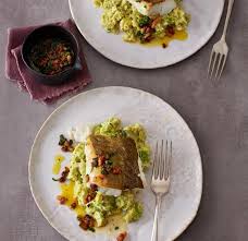 Skrei Mit Speckstippe Auf Rosenkohlstampf Rezept Skrei Rezept Lebensmittel Essen Essen Kochen