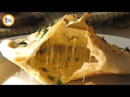 Cheesy Garlic Naan Recipe By Food Fusion Youtube Garlic Naan Recipe Naan Recipe Food