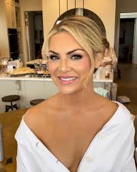 Make Up and Hair By Cameron(@muahbycam) • Instagram 사진 및 동영상