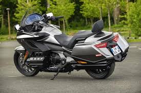Gold wing tour dct 2021 gold wing tour dct 2021. Honda Gold Wing Bagger 2021 Prices Specs Consumption And Photos