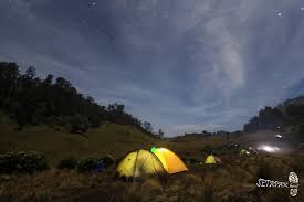 Tapi masalah yang sering dihadapi saat sedang diet adalah menahan godaan untuk makan di malam hari. Setapak Kecil Butak Puncak Tertinggi Sang Putri Tidur