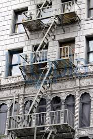 Ich lebe seit fast 8 jahren in den usa und bin mit einem amerikaner was ist typisch amerikanisch? Bildagentur Pitopia Bilddetails Typisch Amerikanische Feuerleiter Erich Teister Bild 1627709 Haus Wohnhaus Fassade Feuerleiter Notausgang Notleiter Fenster Usa Amerika Los Angeles Kalifornien Vereinigte Staaten Typisch