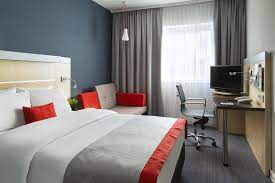 Wifi is free, and this hotel also features a bar and a business center. Holiday Inn Express Munchen Messe An Ihg Hotel Feldkirchen