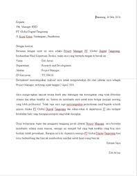 Contoh surat resign ketika anda ingin keluar dari suatu perusahaan tempat anda bekerja dari sekolah dari kampus ataupun dari organisasi tertentu maka biasanya harus menggunakan surat pengunduran diri surat pengunduran diri ini sebagai bukti keprofesionalan dalam mengundurkan diri secara resmi. 6 Contoh Surat Pengunduran Diri Doc Bataswaktu Com