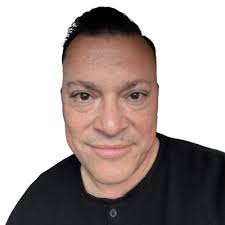 Does anyone know what the RIGHT diet is!? 🤯 You name it I've tried it. The  health space online can be insanely confusing so I just had to bring this  up. What's