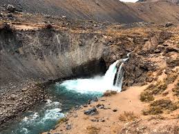 Él es el administrador, quien además vive en san alfonso; Imperdibles Del Cajon Del Maipo
