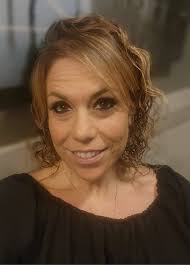 Two happy and healthy retired Tops associates.