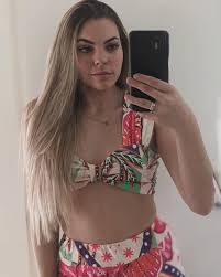 Letícia (@leticia.wagner.17) • Instagram photos and videos