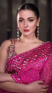 Hania Amir in Viral Sharara