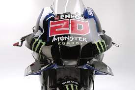Direktur yamaha motogp lin jarvis mengatakan, dengan pindahnya valentino rossi tim sudah siap untuk mendapat hasil terbaik di motogp 2021. Motogp 2021 Yamaha Prasentiert Die M1 Fur Vinales Und Quartararo